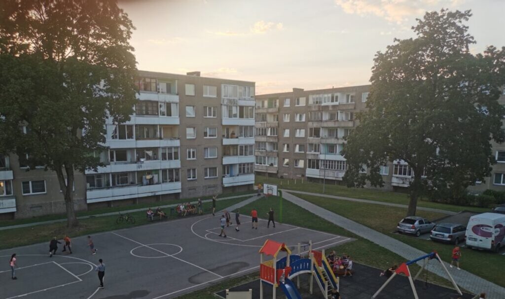 Aktyvios veiklos aikštelės nedaromos tiesiai po gyventojų langais