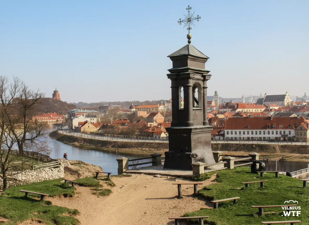 Vilniaus panorama nuo Šnipiškių Jėzaus koplytstulpio. Nuspalvintas