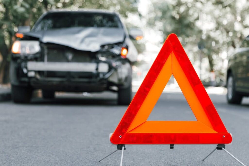 Lietuvių ir daugelio europiečių pamėgtiems automobiliams – didžiulis smūgis dėl saugumo