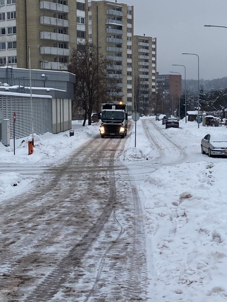 O paskui: kaip čia taip gaunasi, kad dviračių takai trupa