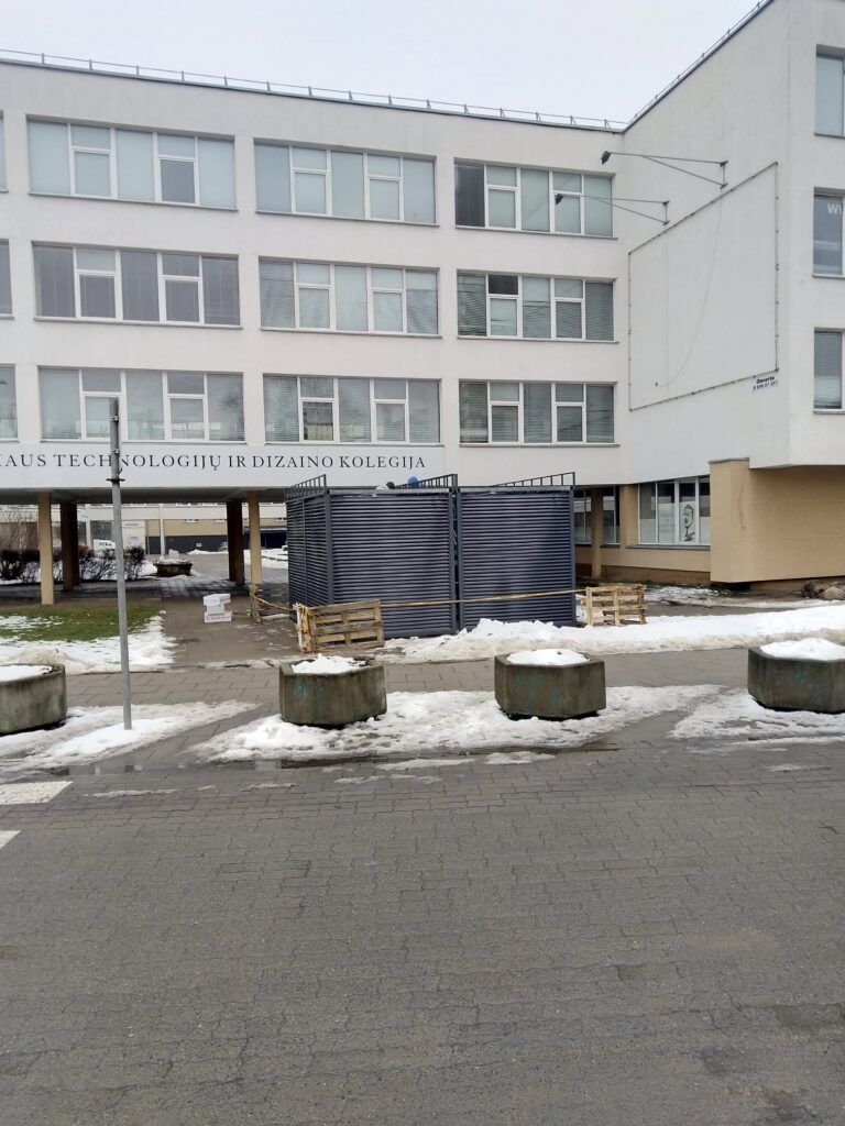AUS TECHIOLOGIJŲ IR DIZAINO KOLEGIJA