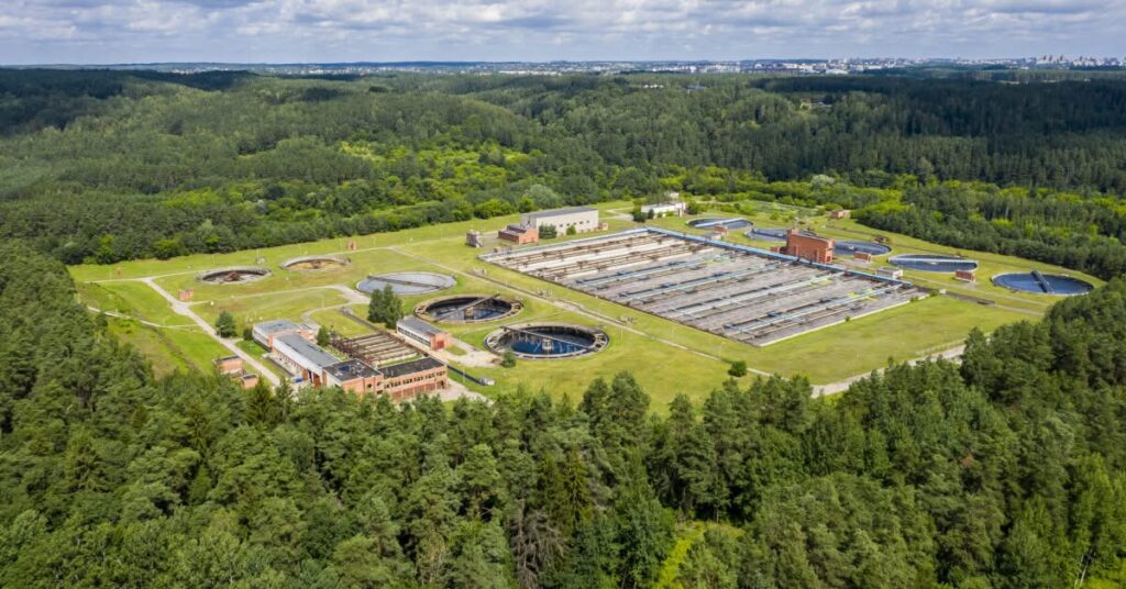 Vilniečių dumblą už 5 milijonus eurų tvarkys niekam nežinoma konkurso išvakarėse įsteigta įmonė