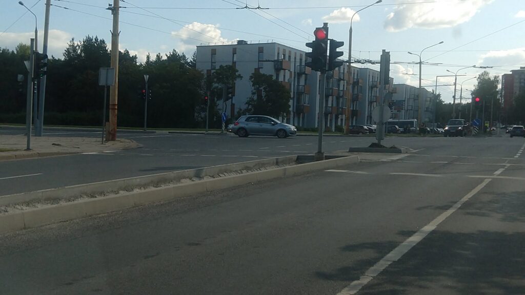 - Vasaros vidury mes pakeitėme bordiūrus apsaugos salelėse