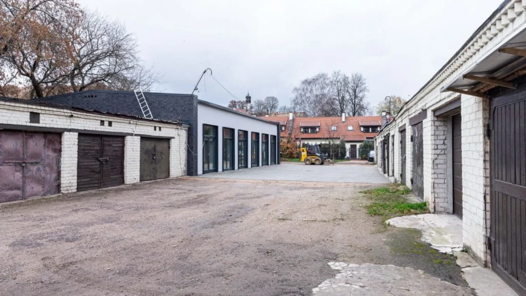 Kaip be leidimo pasistatyti daugiabutį Vilniaus Užupyje