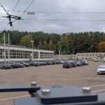 Lengvieji automobiliai VVT troleibusų parko kieme Antakalnyje